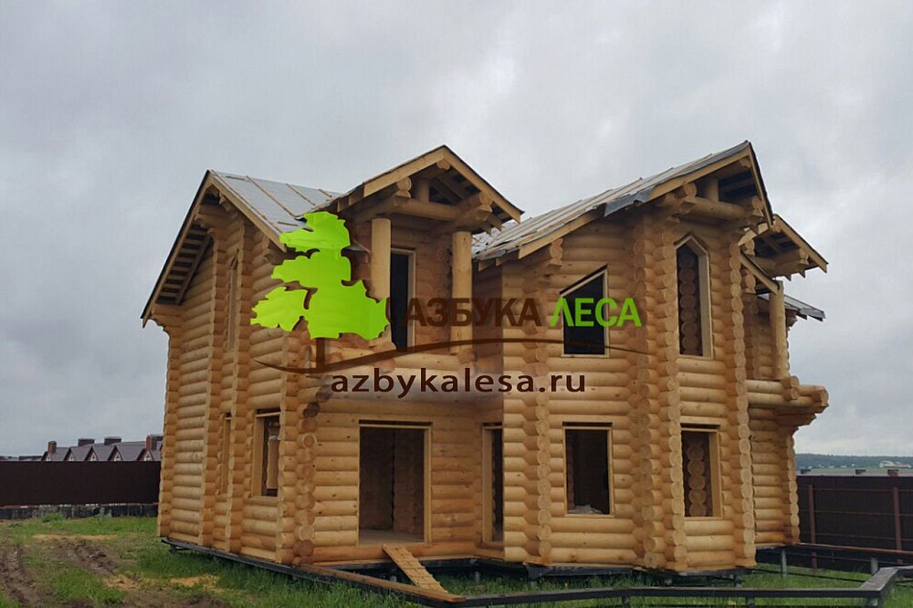 Загородный деревянный дом